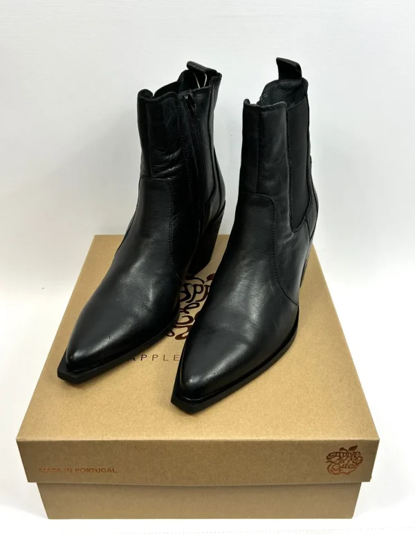 APPLE OF EDEN Classic Black Cowboy Boots