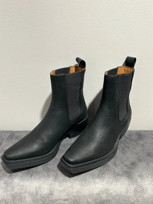 COPENGAEN Black Boots