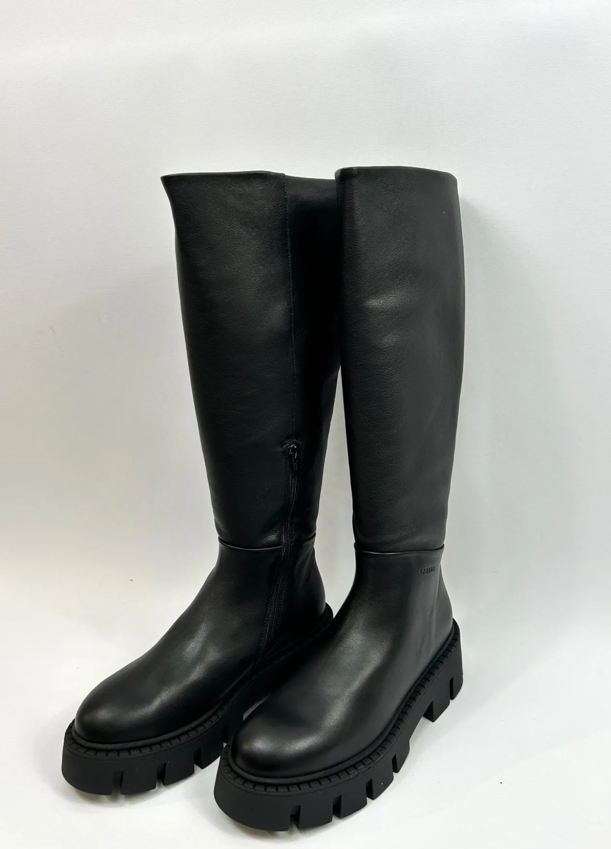 copenhagen_black_knee_hig_1.webp COPENHAGEN Black Knee High Boots