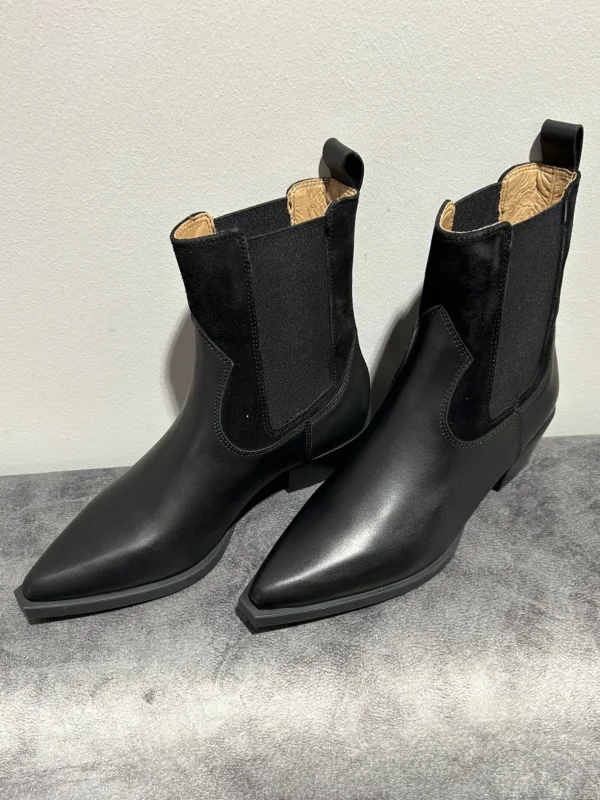 COPENHAGEN Black Leather Boots