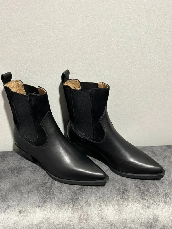 COPENHAGEN Black Leather Boots