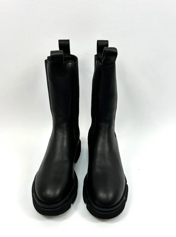 COPENHAGEN Black Mid-Calf Boot