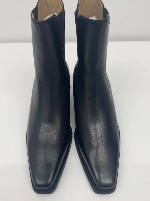 COPENHAGEN Smooth Black Ankle Boot