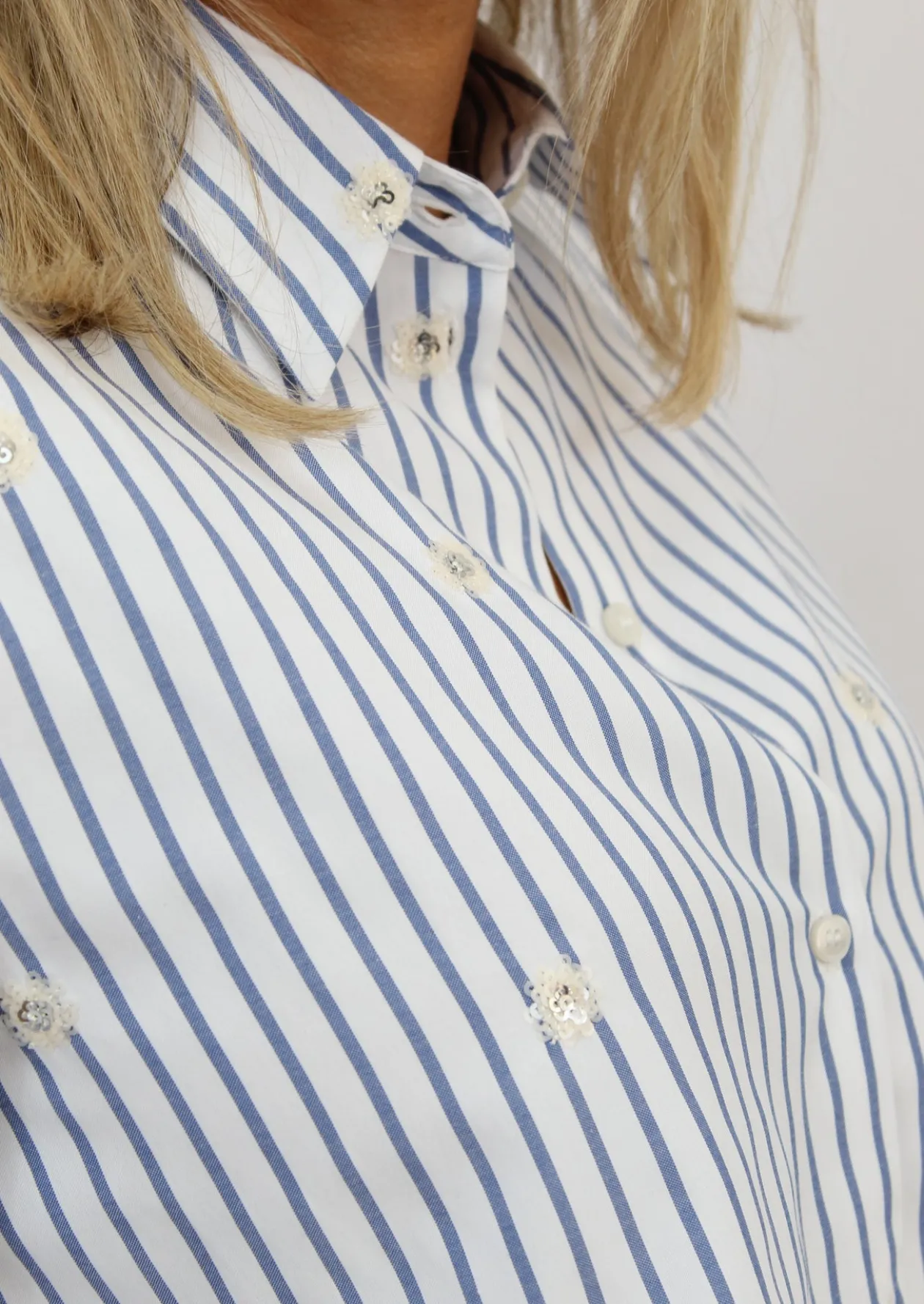emme_blue_striped_shirt_w_4.webp EMME Blue Striped Shirt with Sequin Flowers