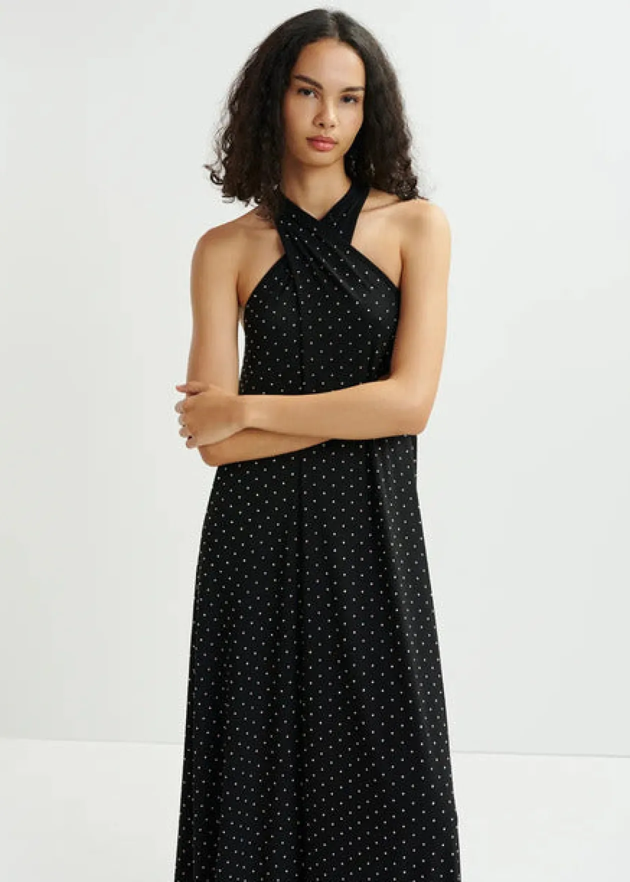 essentiel_black_halter_ne_1.webp ESSENTIEL Black Halter Neck Maxi-Length Dress