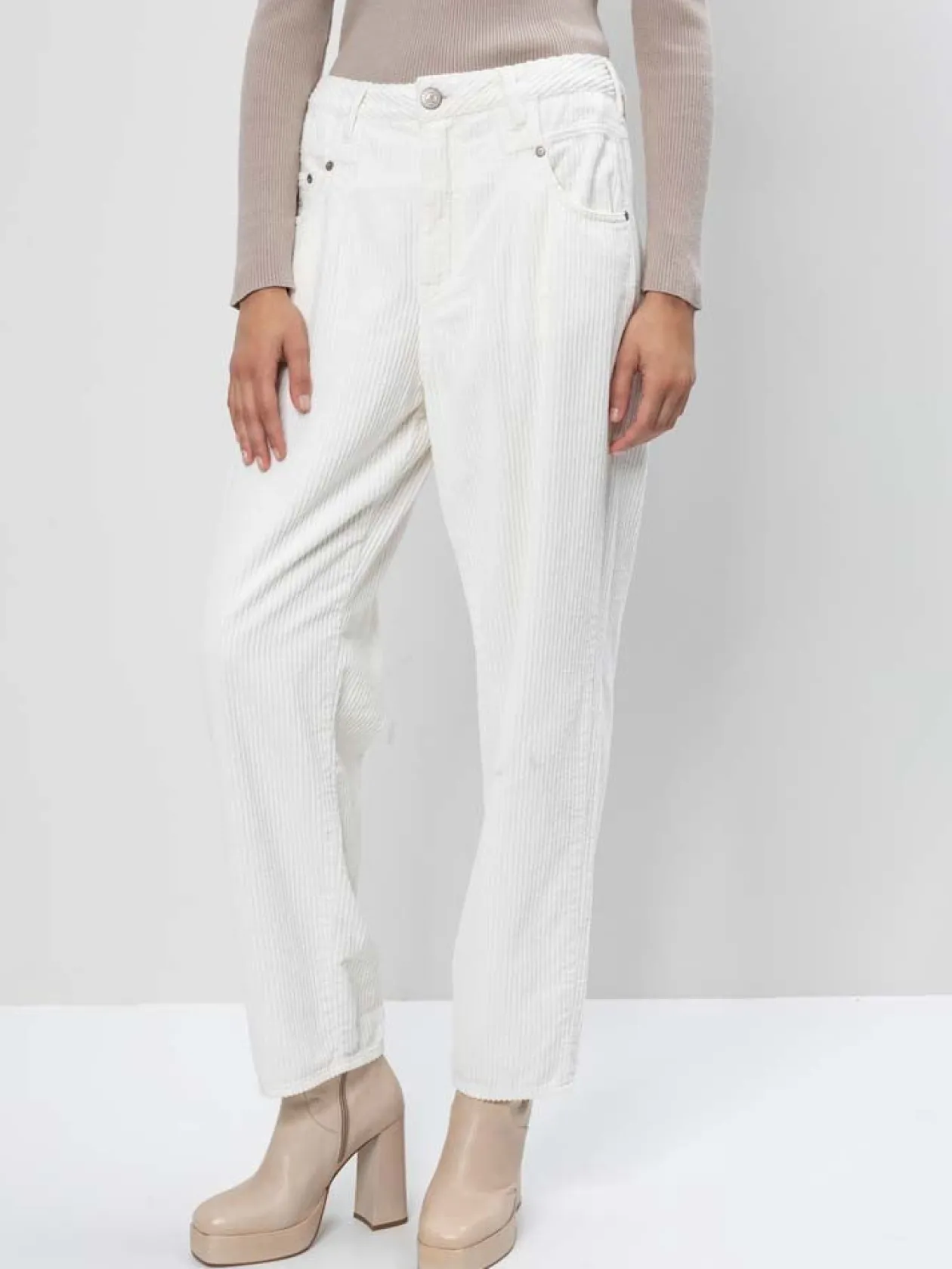 h_winter_white_corduroy_t_0.webp H Winter White Corduroy Trousers