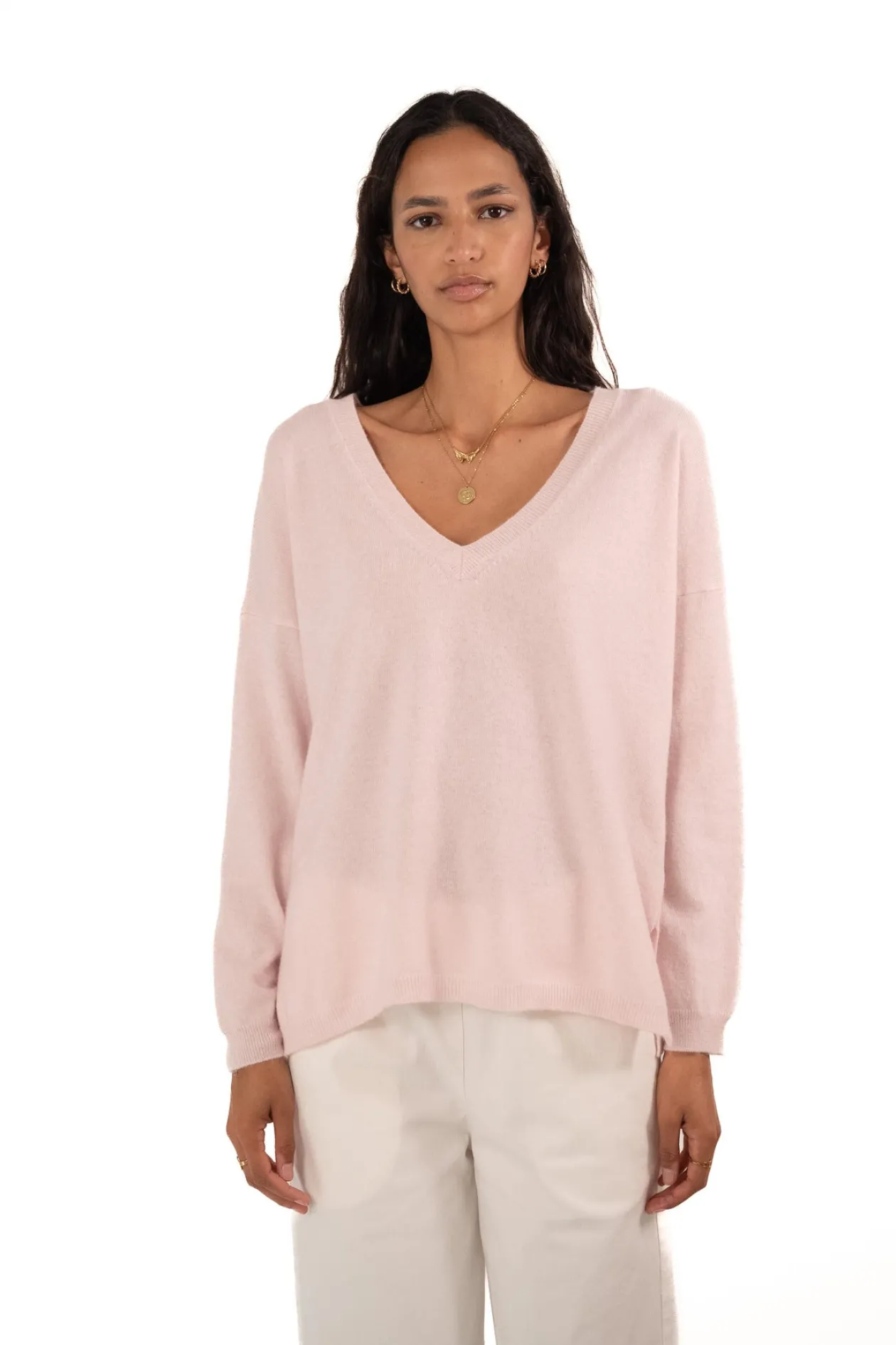 jeff_nude_vneck_sweater_0.webp JEFF Nude V-neck Sweater