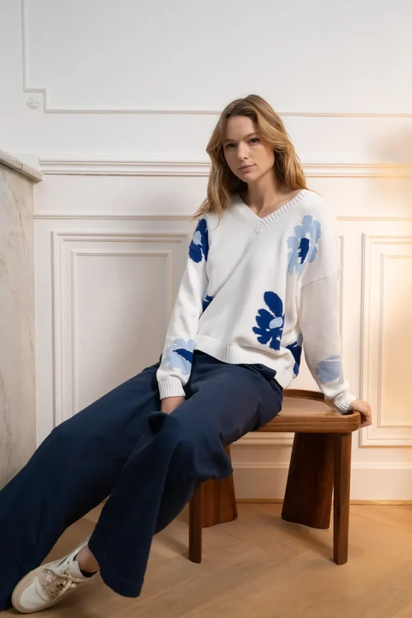JEFF White Jumper With flowers