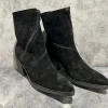 JOSE SAENZ Black suede boots
