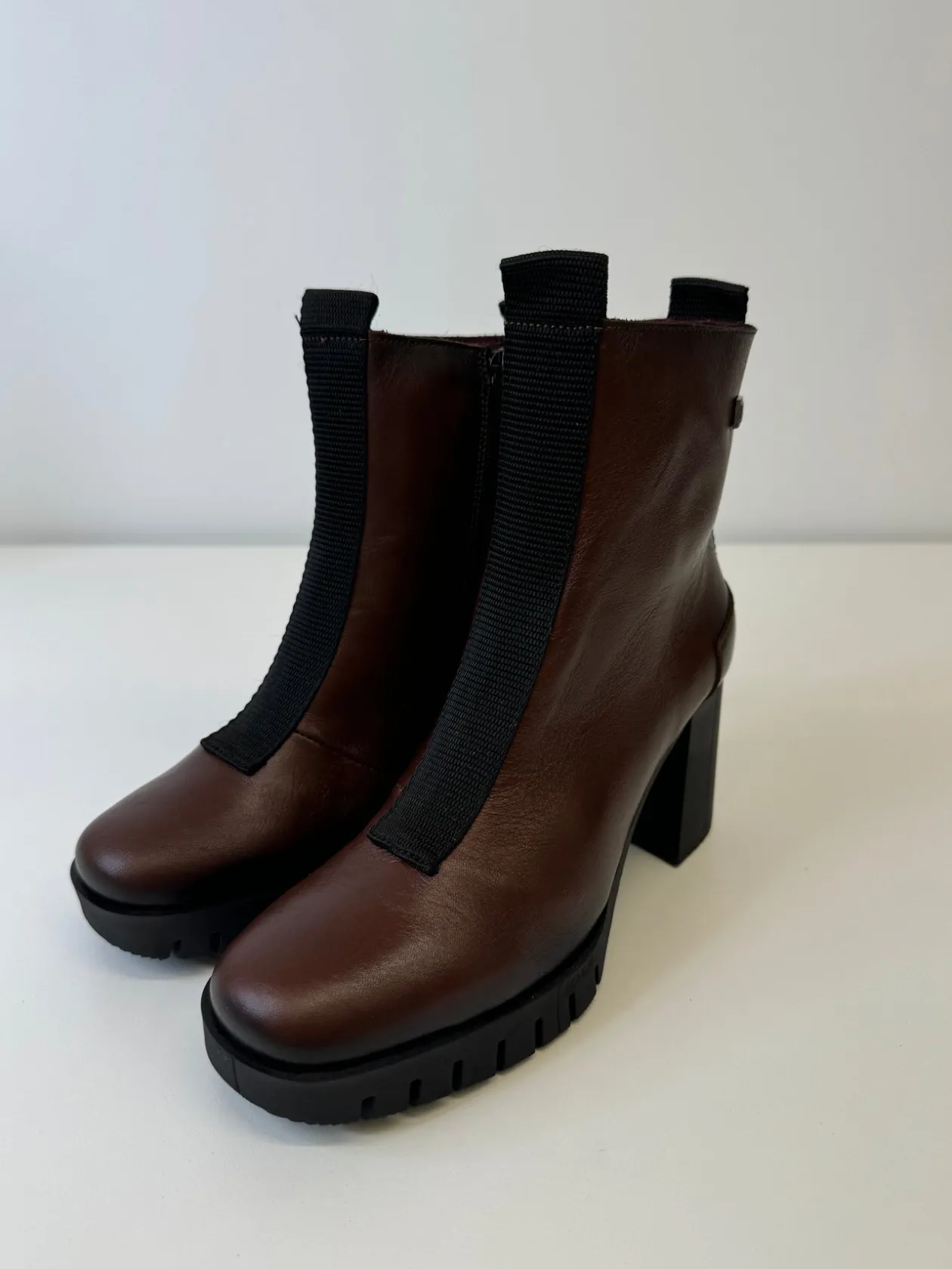 jose_saenz_brown_heel_boo_0.webp JOSE SAENZ Brown Heel Boots