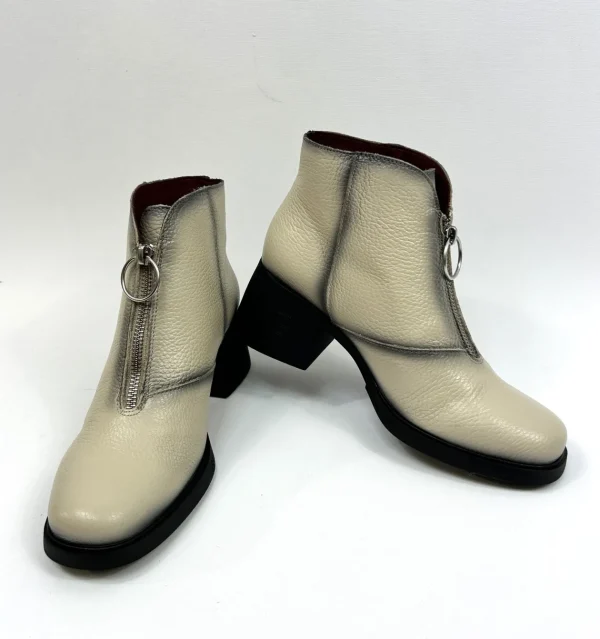 JOSE SAENZ Cream Front Zip boot