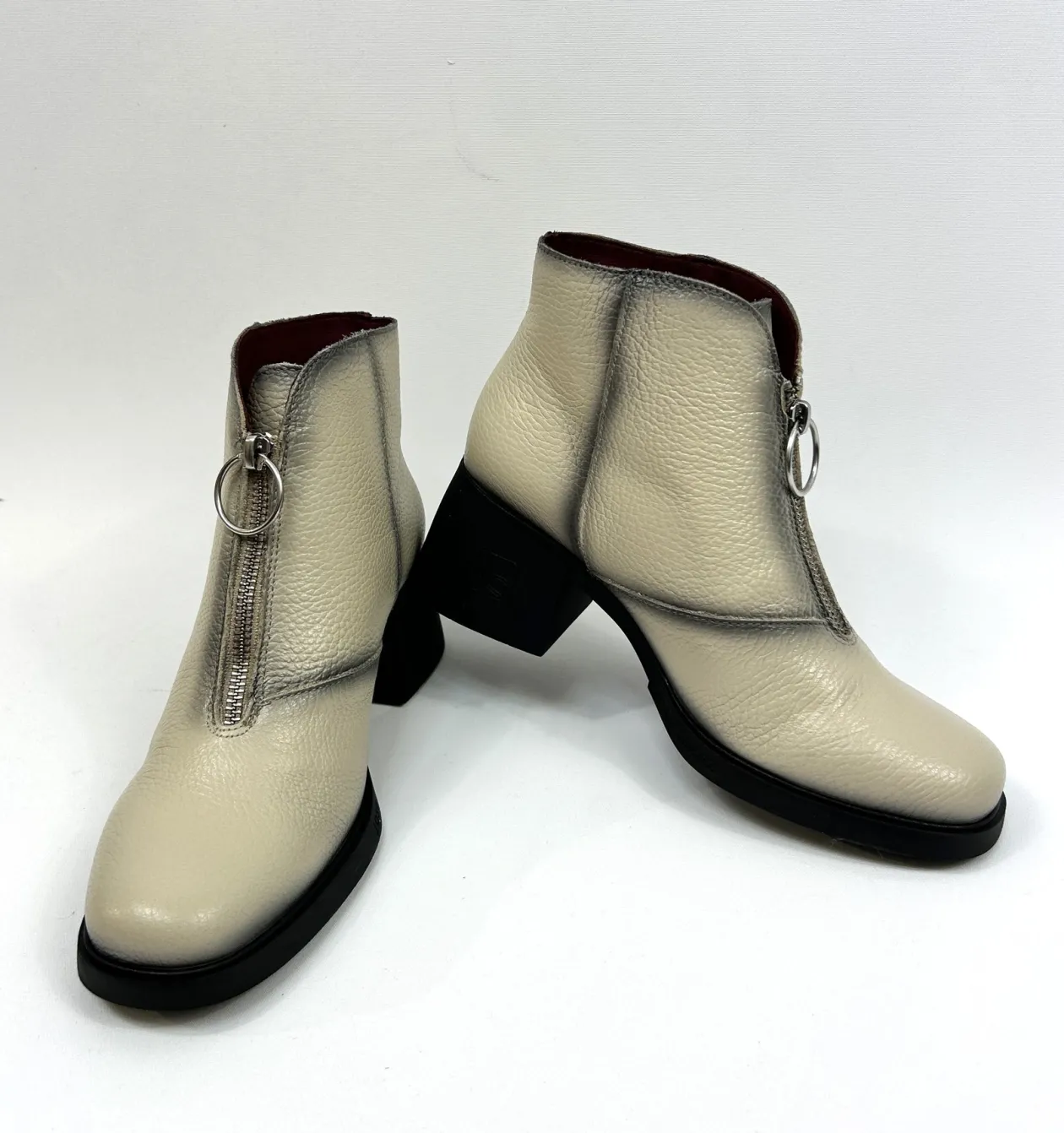 jose_saenz_cream_front_zi_3.webp JOSE SAENZ Cream Front Zip boot
