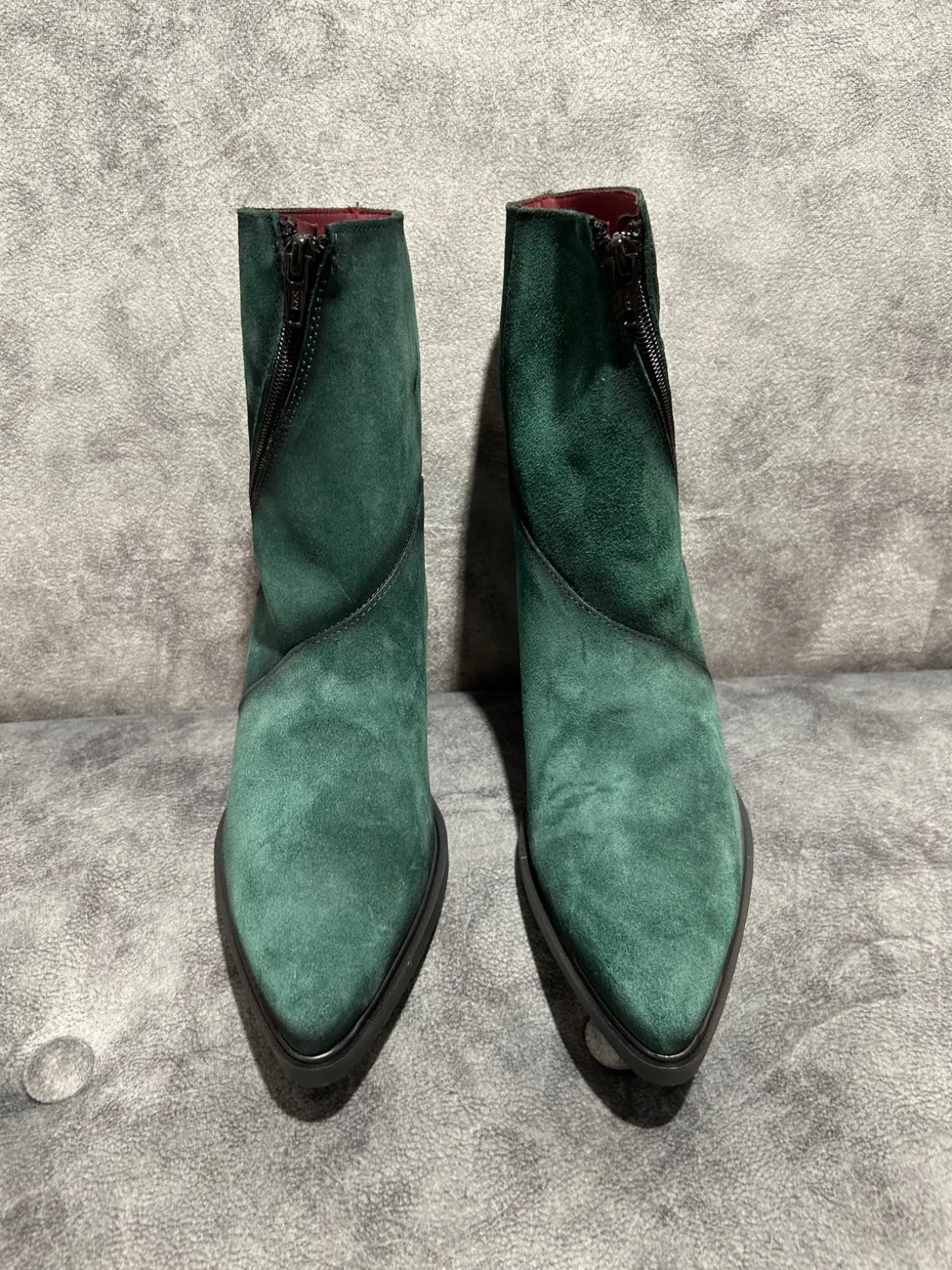 jose_saenz_green_suede_bo_1.webp JOSE SAENZ Green Suede boots