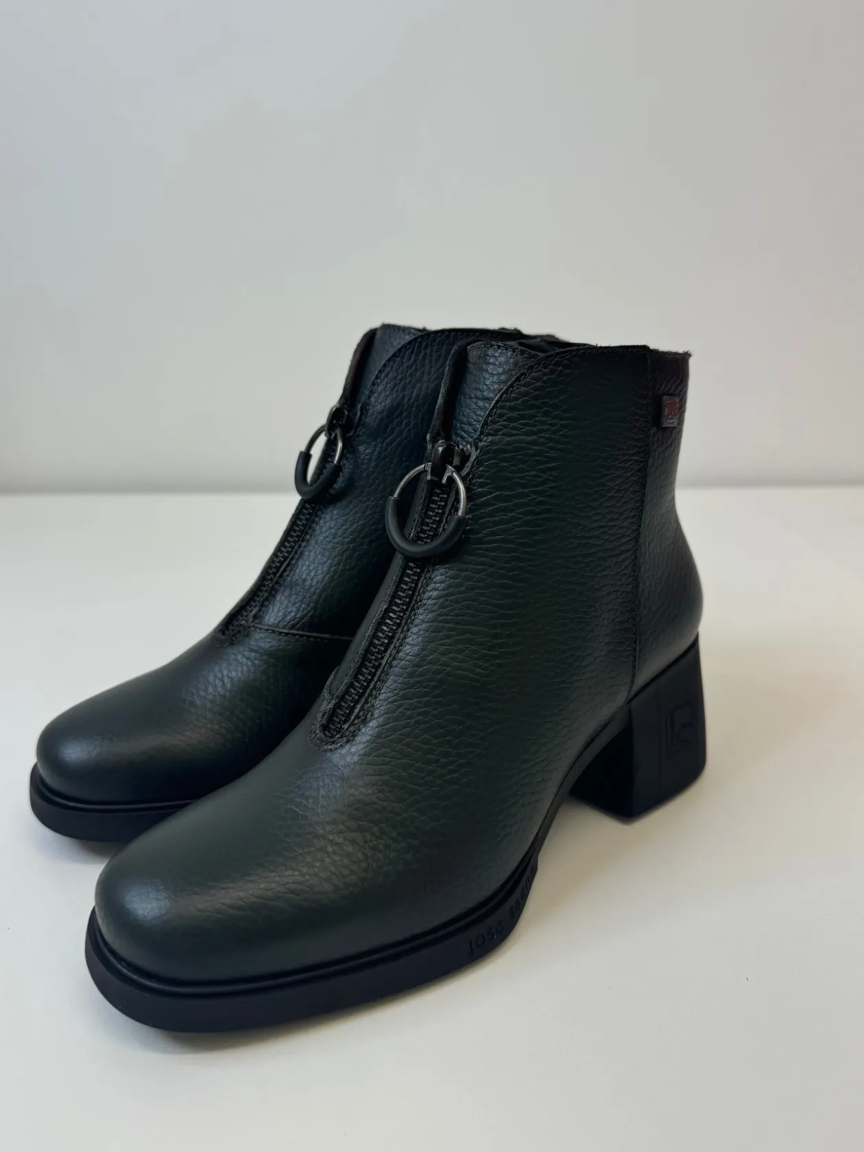 jose_saenz_green_zip_up_b_0.webp JOSE SAENZ Green Zip Up Boots
