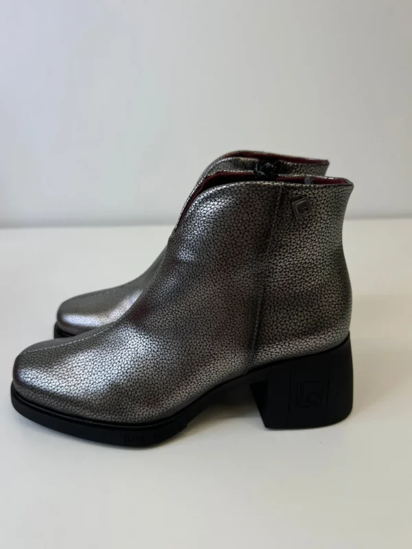 JOSE SAENZ Silver Shiny Croc Boots
