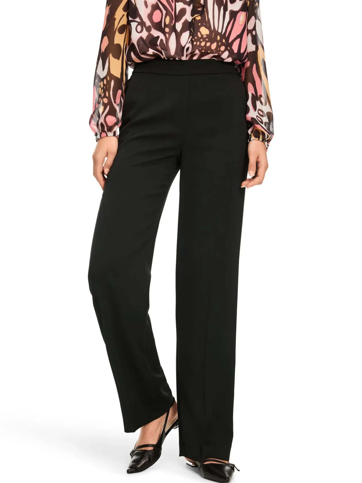 marc_cain_black_trousers_1.webp MARC CAIN Black Trousers