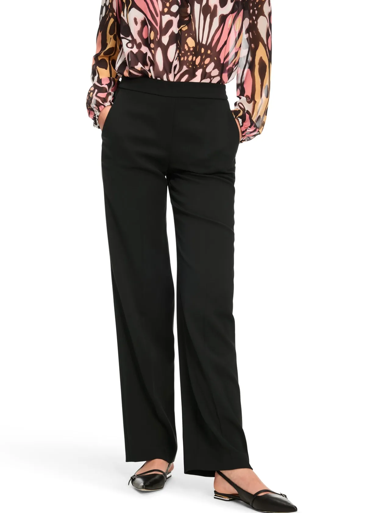 marc_cain_black_trousers_5.webp MARC CAIN Black Trousers