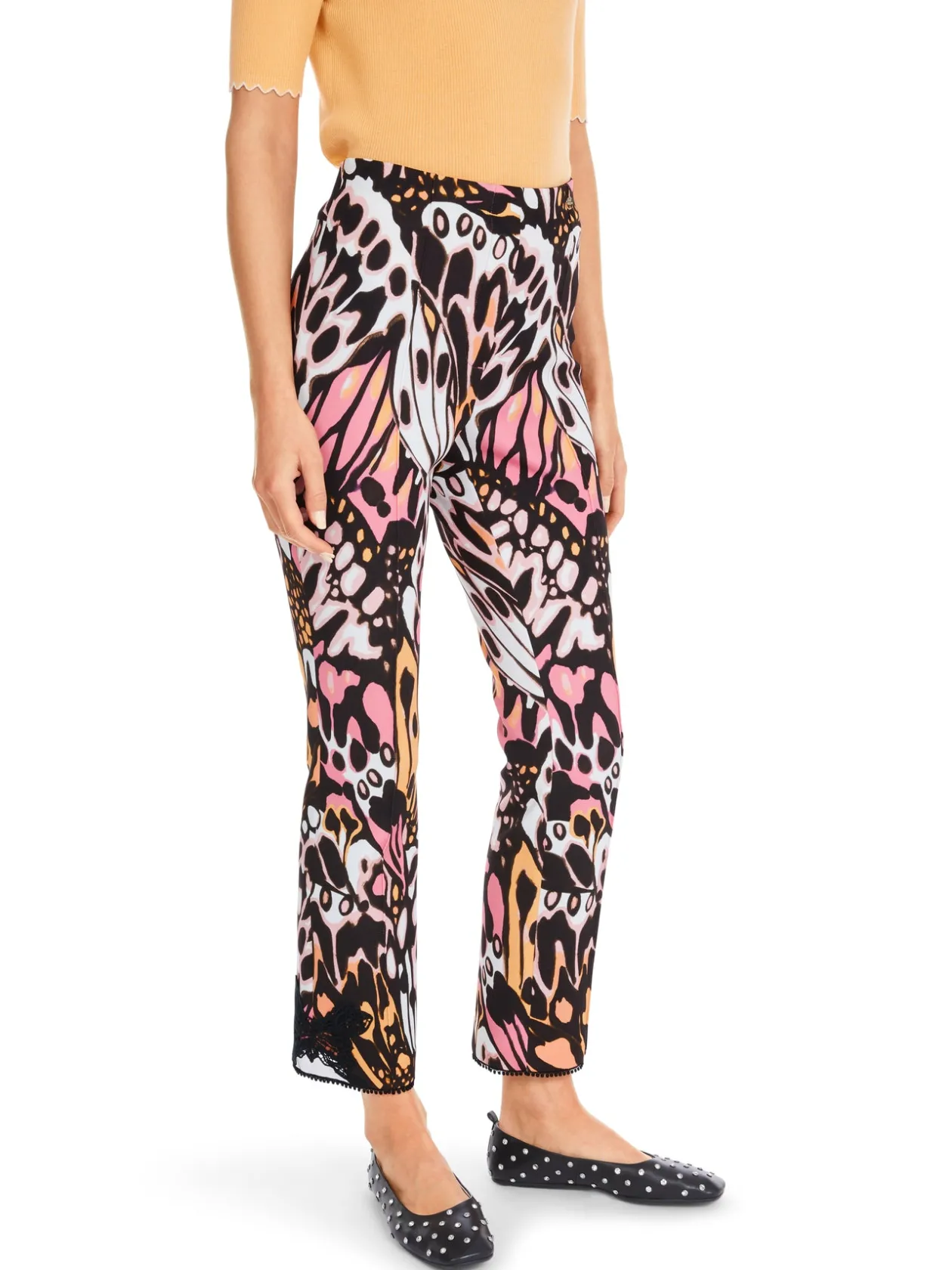 marc_cain_black_trousers__2.webp MARC CAIN Black Trousers with Butterfly pattern
