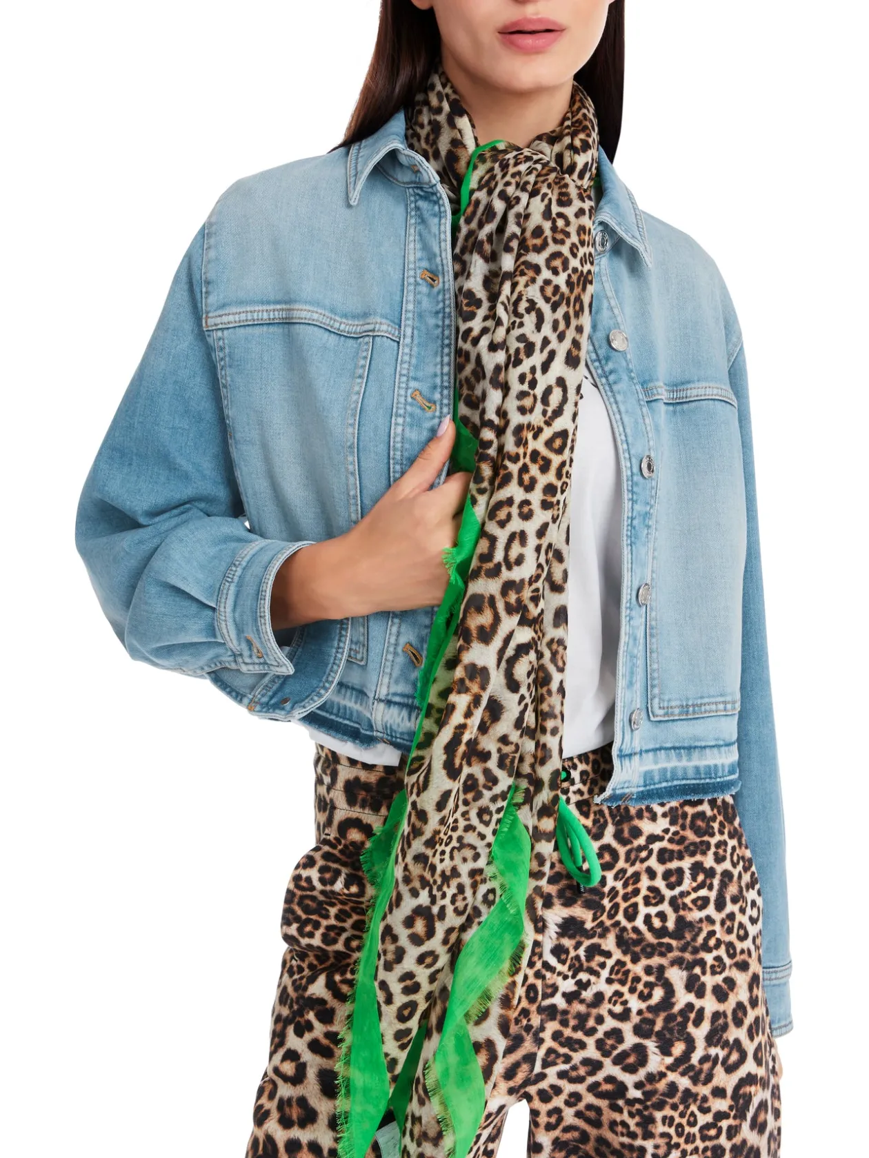 marc_cain_cropped_demin_j_0.webp MARC CAIN Cropped Demin Jacket