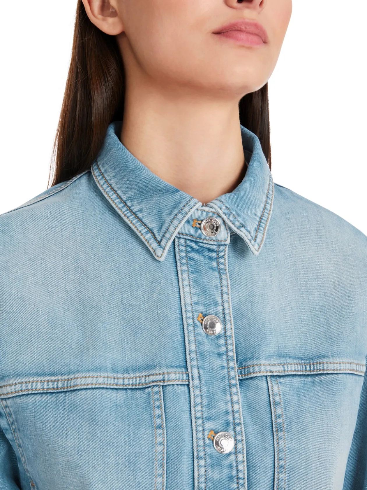 marc_cain_cropped_demin_j_3.webp MARC CAIN Cropped Demin Jacket
