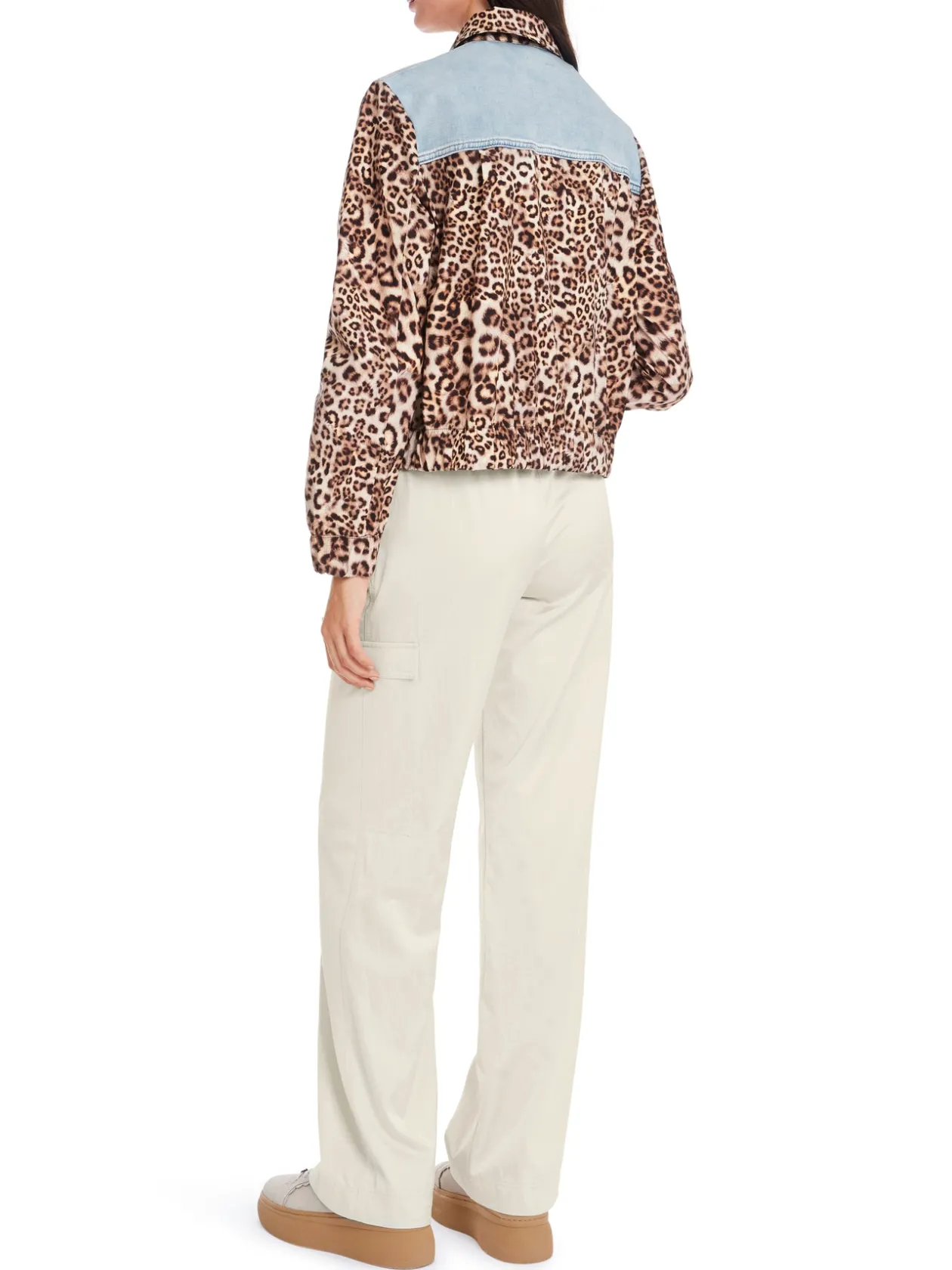 marc_cain_denim_jacket_wi_5.webp MARC CAIN Denim Jacket With Leopard Print