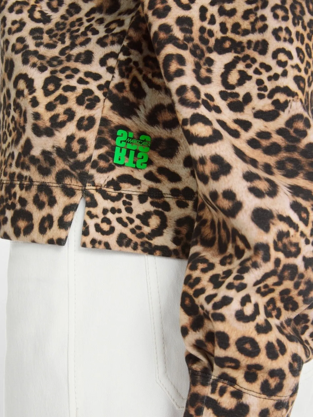 marc_cain_leopard_print_s_2.webp MARC CAIN Leopard Print Sweatshirt