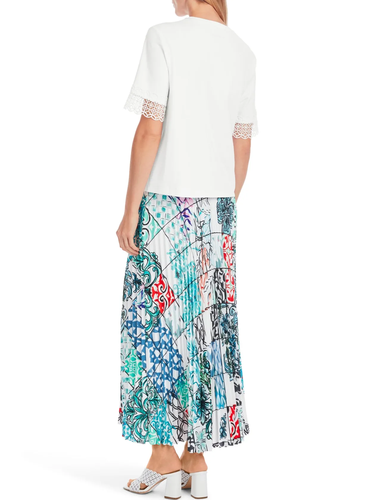 marc_cain_white_tshirt_1.webp MARC CAIN White T-shirt