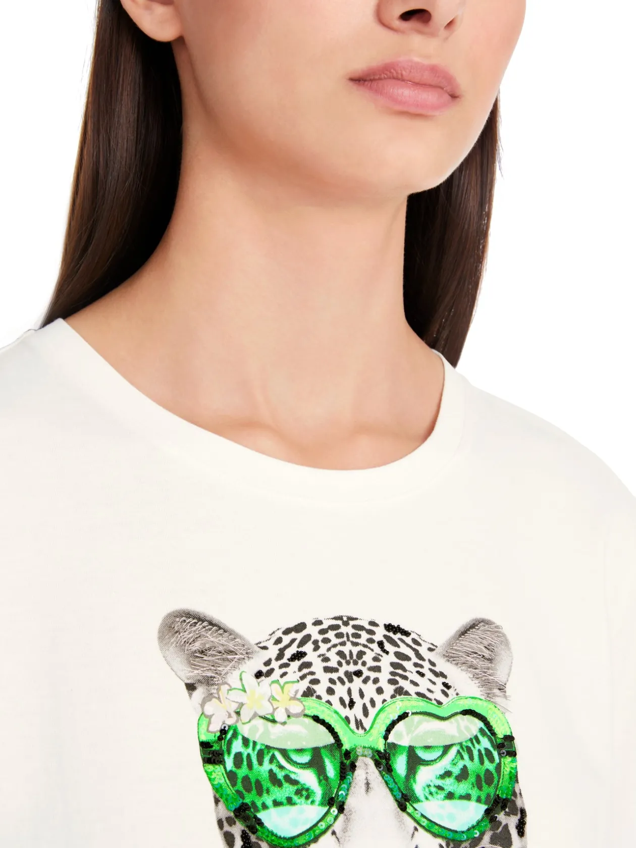 marc_cain_white_tshirt_wi_3.webp MARC CAIN White t-Shirt With Graphic