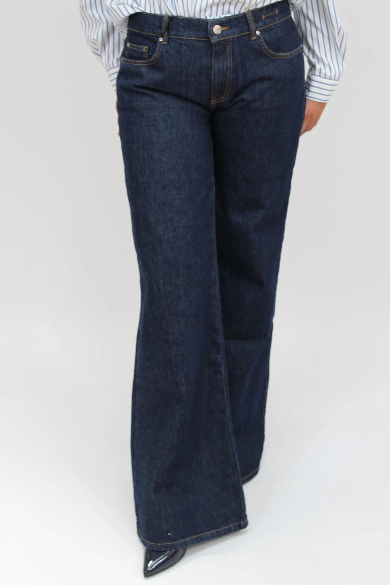 marella_deep_blue_denim_j_1.webp MARELLA Deep Blue Denim Jeans