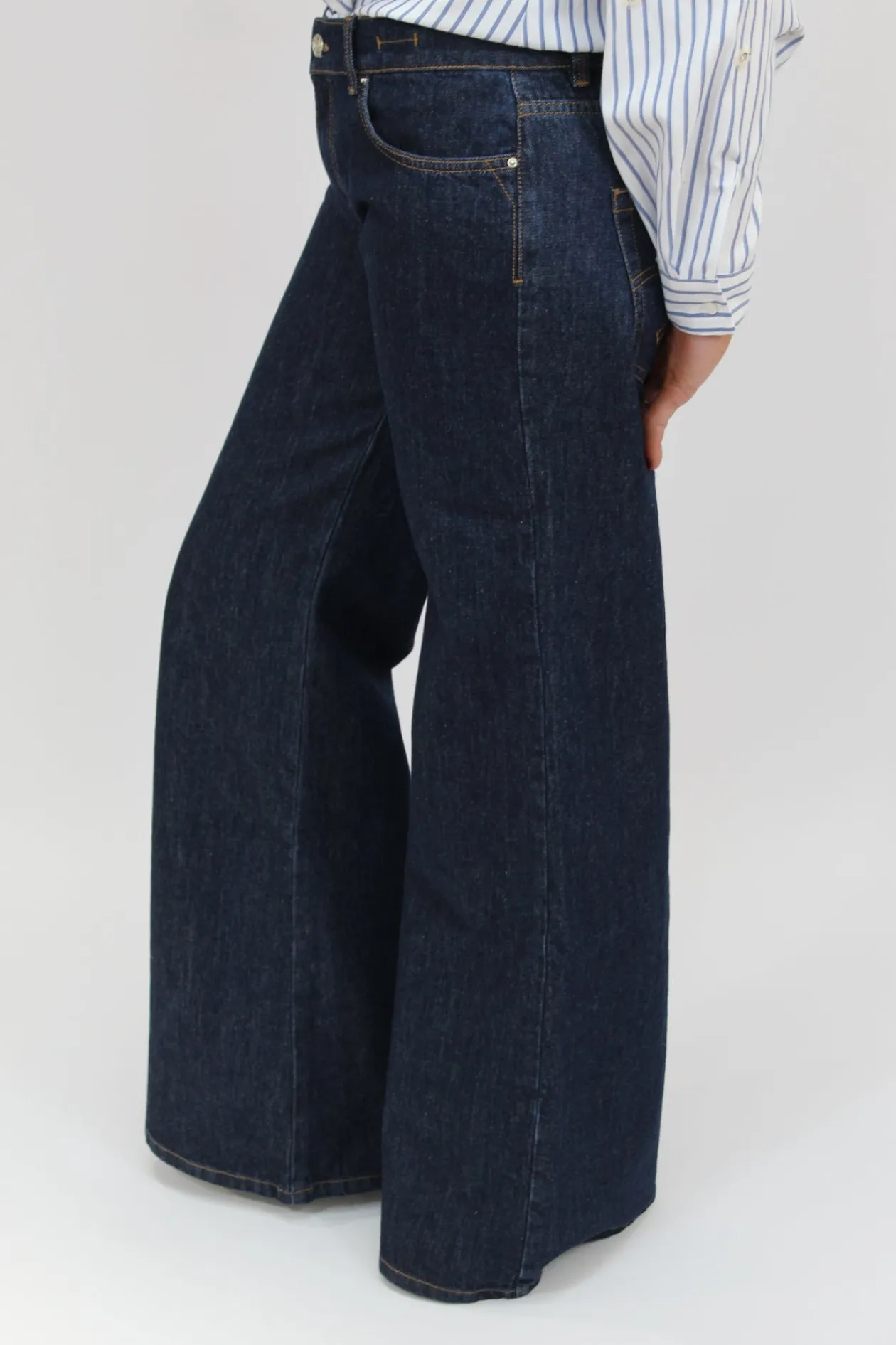 marella_deep_blue_denim_j_3.webp MARELLA Deep Blue Denim Jeans