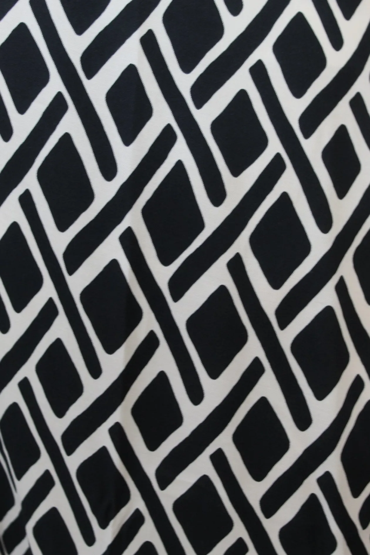 marella_triangle_pattern__4.webp MARELLA Triangle Pattern Dress