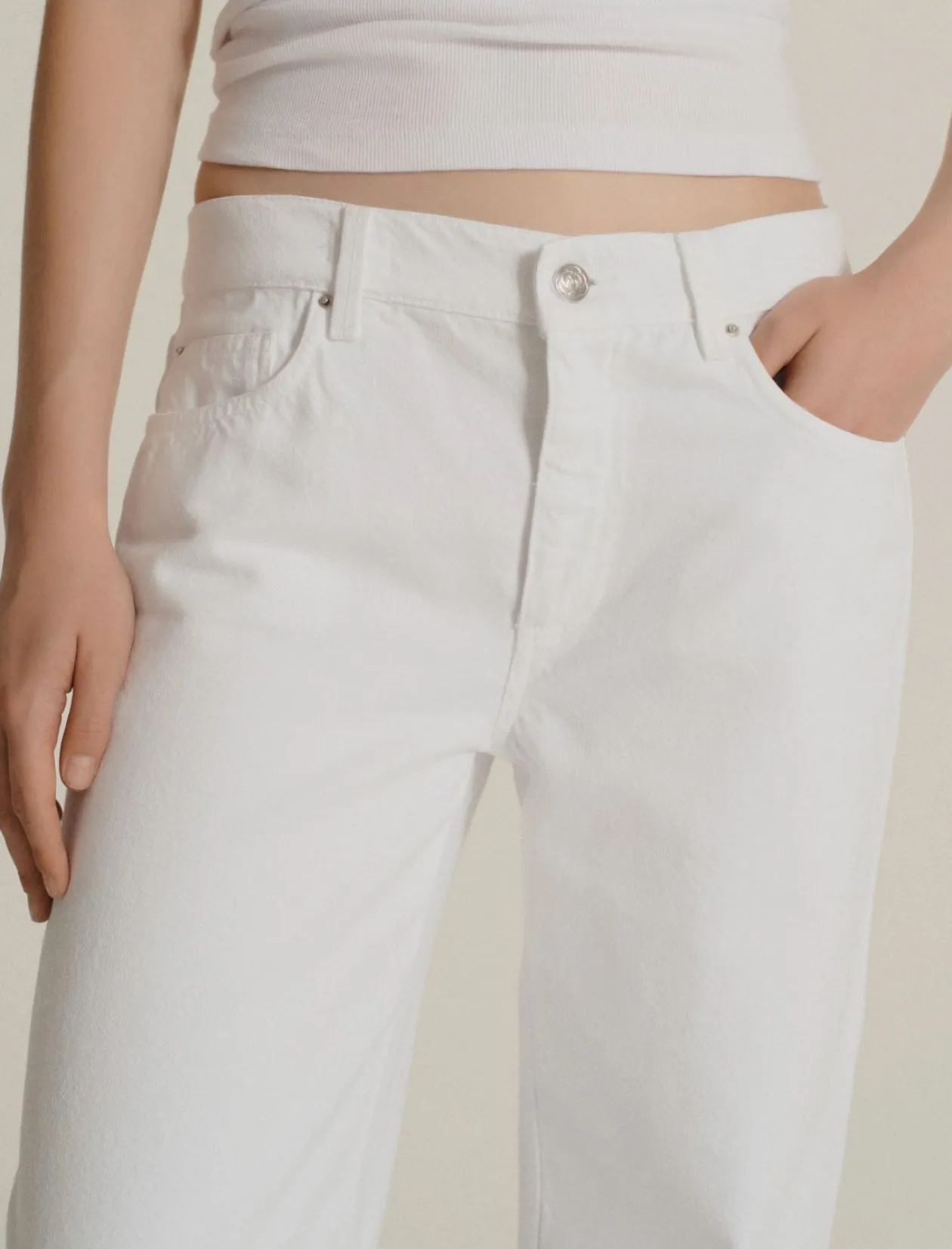 marella_wide_leg_white_je_2.webp MARELLA Wide Leg White Jeans
