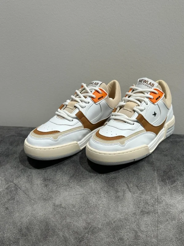 NEWLAB brown Trainer