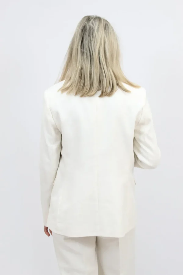 PENNY BLACK Ivory Blazer